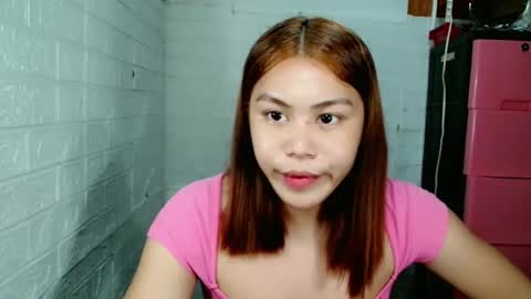 Snapshot of hot_selenaxx chatting on 04.12.26 Selena online show from 04.12.26