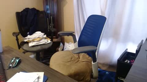 Snapshot of hot_sissyslut chatting on 04.29.26 SissySlutBitch online show from 04.29.26