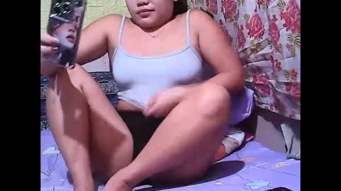 Snapshot of hot_tricia05 chatting on 02.26.25 hot_tricia05 online show from 02.26.25