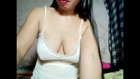 hot_warrios247 online show from 02.23.25