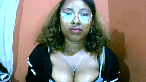 Snapshot of hotarian1 chatting on 06.12.26 hotarian1 online show from 06.12.26