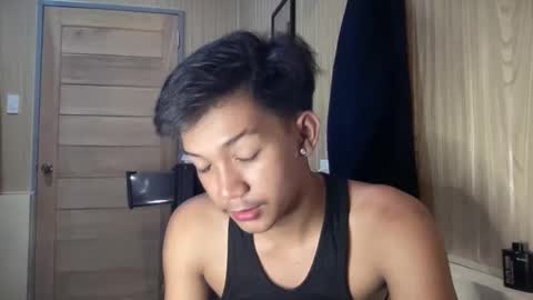 Snapshot of hotasian_jerome chatting on 04.19.26 hotasian_jerome online show from 04.19.26