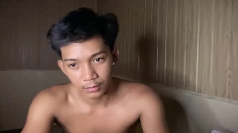 Snapshot of hotasian_jerome chatting on 05.28.26 hotasian_jerome online show from 05.28.26