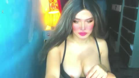 Snapshot of hotbabe_tanya chatting on 05.15.26 T A N Y A online show from 05.15.26
