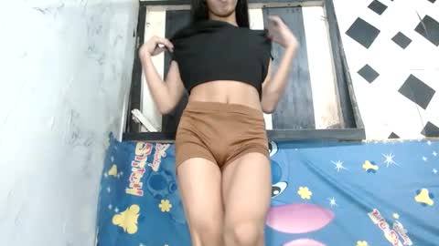 Snapshot of hotbabesatyourservice chatting on 12.31.24 ashley online show from 12.31.24