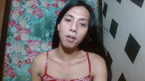 Snapshot of hotbabesatyourservice chatting on 01.08.25 ashley online show from 01.08.25