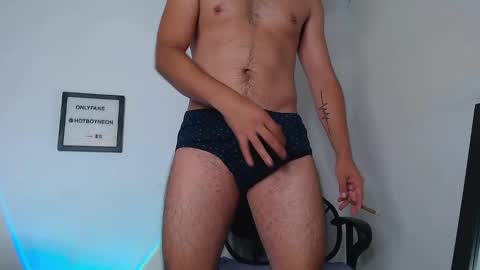 Snapshot of hotboyneon490 chatting on 01.18.25 Alex Neon online show from 01.18.25