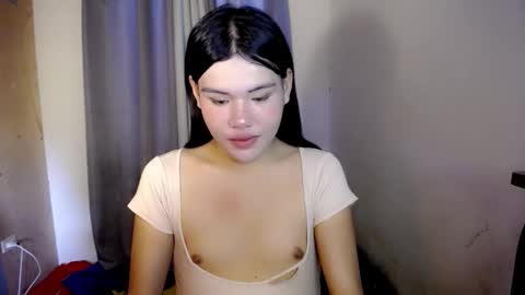 Snapshot of hotbunnyrainx chatting on 03.30.26 rain online show from 03.30.26