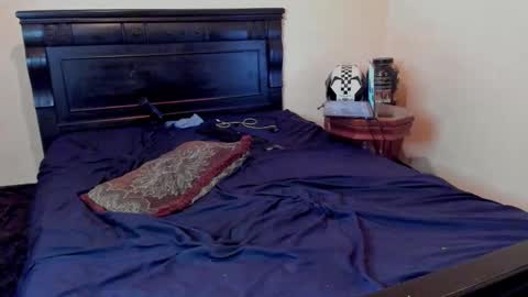 Yikes online show from 10.30.25