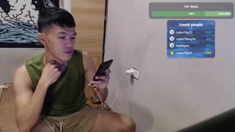 Snapshot of hotcuteasianxx chatting on 11.11.25 hotcuteasianxx online show from 11.11.25