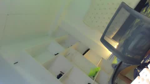 Snapshot of hotfalling_angel1 chatting on 02.12.25 Angel online show from 02.12.25