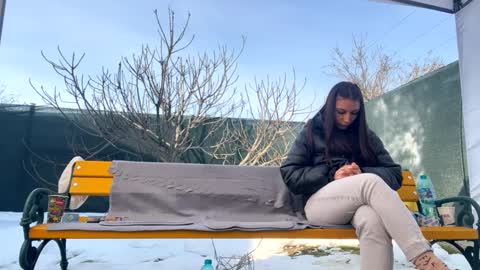 Snapshot of hotfallinganna chatting on 02.26.25 Anna online show from 02.26.25
