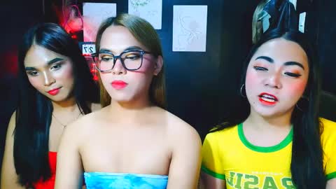 Snapshot of hotfvckingemerlyn chatting on 03.27.26 emily online show from 03.27.26