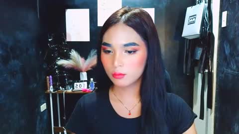 Snapshot of hotfvckingemerlyn chatting on 04.05.26 emily online show from 04.05.26