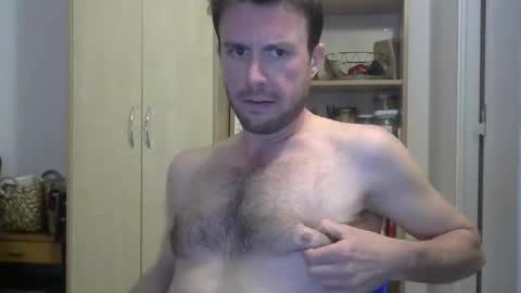 Snapshot of hotgardenersexy chatting on 04.07.26 Le jardinier sexy online show from 04.07.26