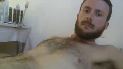 Snapshot of hotgardenersexy chatting on 06.24.26 Le jardinier sexy online show from 06.24.26