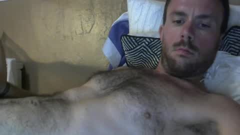 Snapshot of hotgardenersexy chatting on 06.28.26 Le jardinier sexy online show from 06.28.26