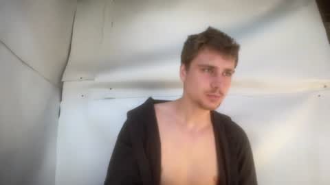 Snapshot of hotgentleman_3003 chatting on 07.14.26 William online show from 07.14.26