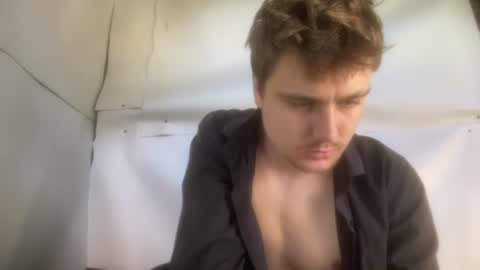 Snapshot of hotgentleman_3003 chatting on 07.18.26 William online show from 07.18.26