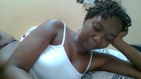 Snapshot of hotgodees chatting on 02.25.26 Queen online show from 02.25.26