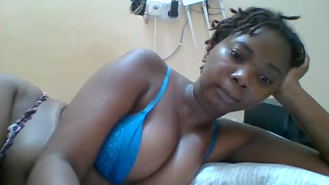 Snapshot of hotgodees chatting on 02.26.26 Queen online show from 02.26.26