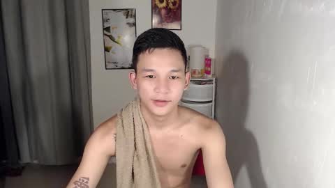 hotguy0503 online show from 10.18.25