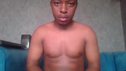 hotguyy001 online show from 02.14.25