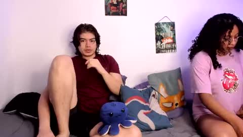 Snapshot of hothoneychile chatting on 06.26.26 Sam and Nico online show from 06.26.26