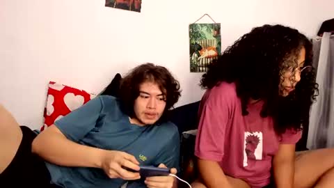 Snapshot of hothoneychile chatting on 07.23.26 Sam and Nico online show from 07.23.26