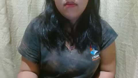 hotiemorenagurl18 online show from 10.18.25