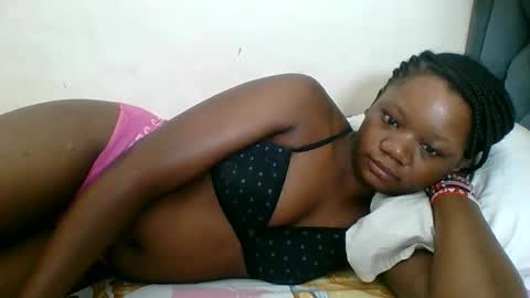 Snapshot of hotjeylee chatting on 05.20.26 LOYCE online show from 05.20.26