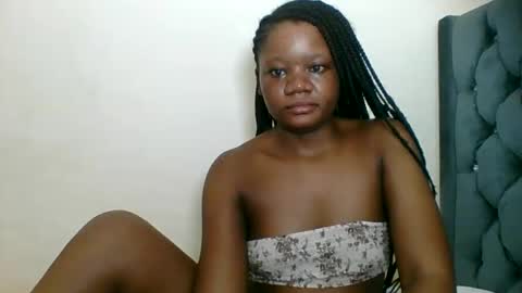 Snapshot of hotjeylee chatting on 05.24.26 LOYCE online show from 05.24.26
