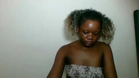 Snapshot of hotjeylee chatting on 06.08.26 LOYCE online show from 06.08.26