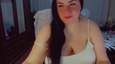 Snapshot of hotkittysquirt chatting on 05.28.26 Angela online show from 05.28.26
