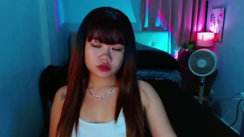 Snapshot of hotlayla_ chatting on 03.02.25 Layla online show from 03.02.25