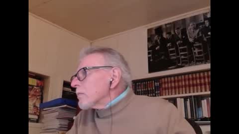 Snapshot of hotlux_54 chatting on 11.18.25 hotlux_54 online show from 11.18.25