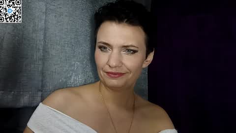 Snapshot of hotmamaqueen234 chatting on 05.05.26 hotmamaqueen234 online show from 05.05.26