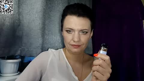 Snapshot of hotmamaqueen234 chatting on 05.11.26 hotmamaqueen234 online show from 05.11.26