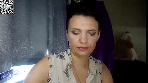 Snapshot of hotmamaqueen234 chatting on 06.28.26 hotmamaqueen234 online show from 06.28.26