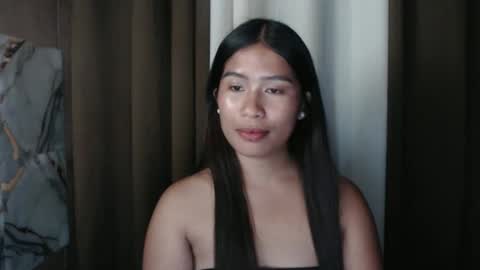 Snapshot of hotmorena_finger chatting on 04.18.26 Analiza online show from 04.18.26