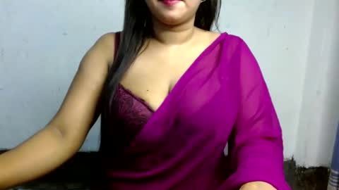 Snapshot of hotmuskan21 chatting on 10.12.25 Muskan online show from 10.12.25