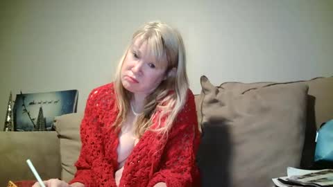 Snapshot of hotpepperrose chatting on 12.10.24 hotpepperose online show from 12.10.24