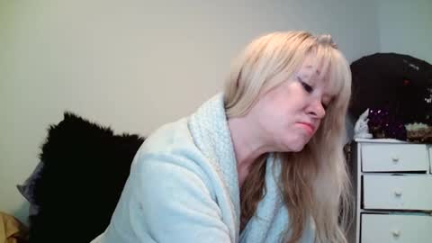 Snapshot of hotpepperrose chatting on 02.07.25 hotpepperose online show from 02.07.25