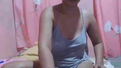 Snapshot of hotpink4u04 chatting on 12.10.24 hotpink4u04 online show from 12.10.24