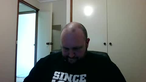 Snapshot of hotrodder323 chatting on 12.11.24 hotrodder323 online show from 12.11.24