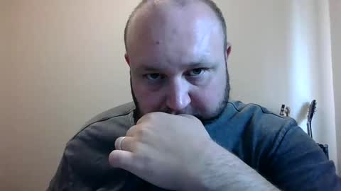 Snapshot of hotrodder323 chatting on 02.08.25 hotrodder323 online show from 02.08.25