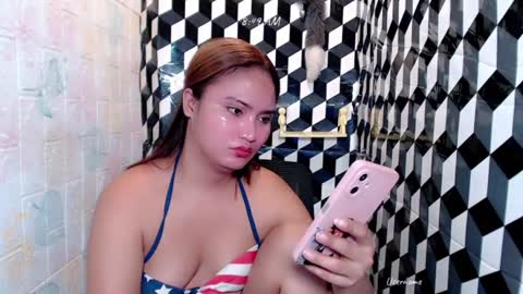 Snapshot of hotscarletcumxx chatting on 06.11.26 veronica online show from 06.11.26
