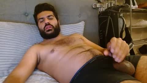 Snapshot of hotsexdude69 chatting on 02.18.25 hotsexdude69 online show from 02.18.25