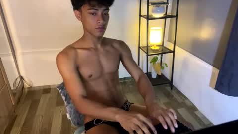 Snapshot of hotsexrider20 chatting on 04.15.26 marky online show from 04.15.26