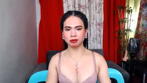 Snapshot of hotsinfulbabes_savana chatting on 05.06.26 Savana olala online show from 05.06.26